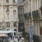 Les 7 balcons, 100m de la comédie, Central, parking, Spacieux, Lumineux, Appt XIX°
