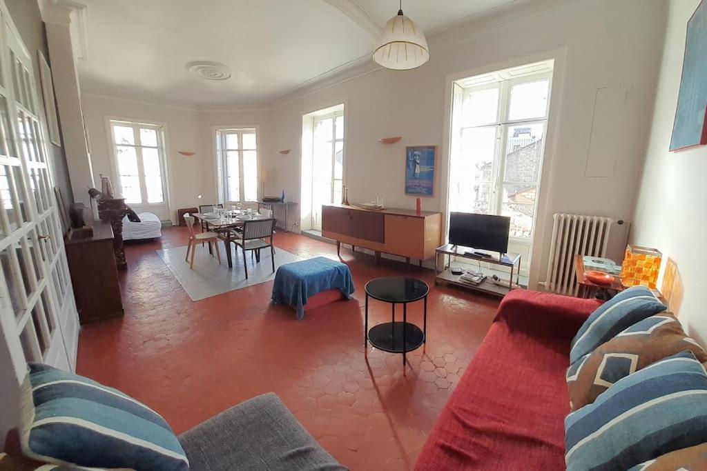 Les 7 Balcons, 100m De La Comédie, Central, Parking, Spacieux, Lumineux, Appt Xix°